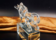 Les figurines animales de vache en cristal modèlent pour le bureau/décorations à la maison