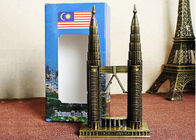 Type plaqué souvenirs de touriste d'étain de Tours jumelles de la Malaisie Petronas