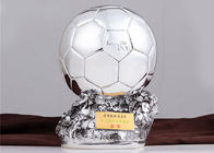 Application matérielle de concurrence de Sporsts du football de récompense du football de résine faite sur commande de trophées