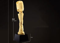Le trophée fait sur commande de conception de microphone attribue le matériel de résine fait pour des activités musicales