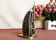 Modèle de renommée mondiale de bâtiment de cadeaux de métier de DIY plaqué par bronze d'hôtel d'Arabe d'Al de Burj