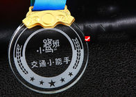 Textes faits sur commande en cristal de soufflage de sable de médailles de sports d'étudiants avec le ruban de tirage en couleurs